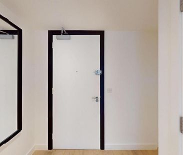 Studio to rent - Photo 2