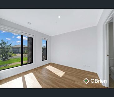 Family home close to everything! - Photo 5