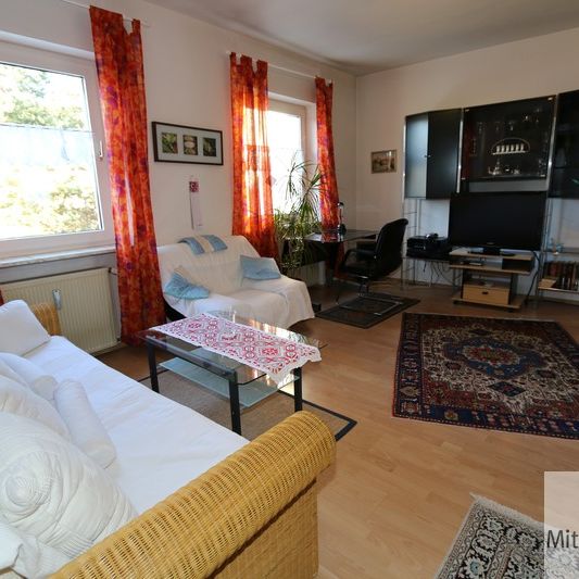 Hochwertig möblierte Wohnung mit großem Südbalkon - Photo 1