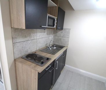 Studio to rent - Photo 6