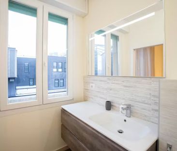 Via Alessandro Tiarini, Bologna, Emilia-Romagna 40129 - Photo 4