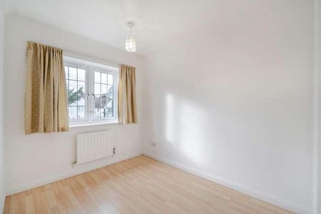 Hungerford Square, Weybridge, Surrey, KT13 - Photo 3