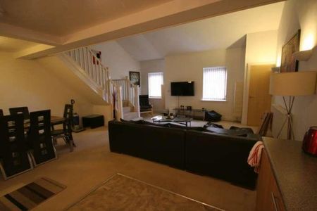 Boteler Court Elphins Drive, Wilderspool Park, Warrington, WA4 - Photo 2