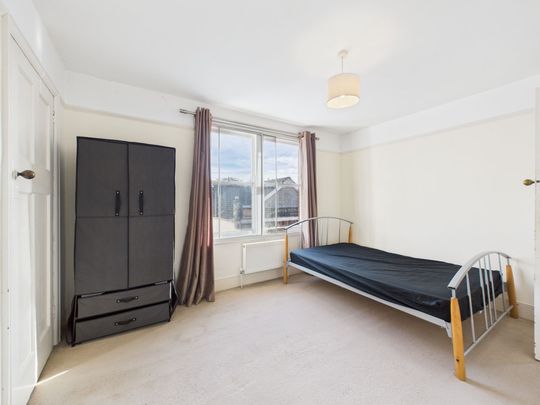 Three bed semi-detached house to rent in Race Hill, Launceston, PL15 - Photo 1