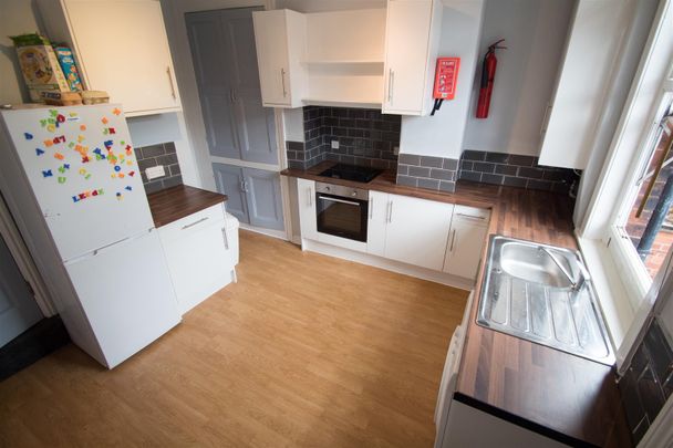 Trelawn Terrace, Headingley, LS6 3JQ, Leeds - Photo 1