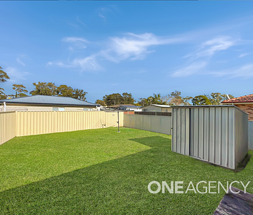 CHARMING THREE BEDROOM HOME IN SANCTUARY POINT - Photo 1