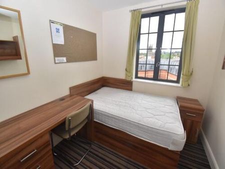 6 bedroom apartment to rent - Photo 3