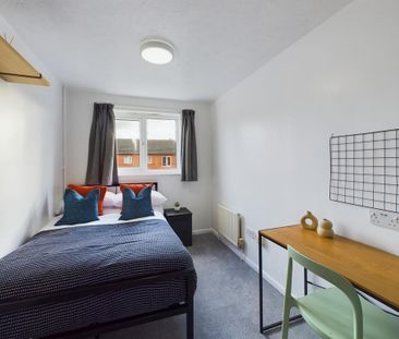 1 bedroom in a house share to rent - Photo 1