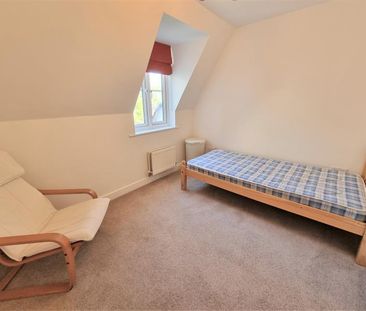 The Cloisters, Guildford - 2 bedrooms Property for lettings - Seymours - Photo 4