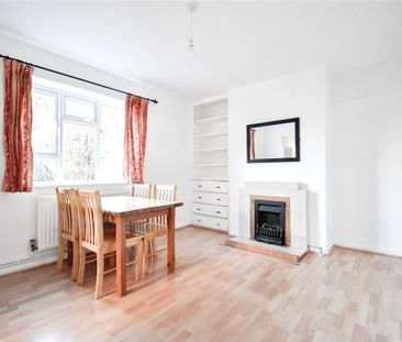 Well presented 3 bedroom semi-detached house to rent just to the no... - Photo 4