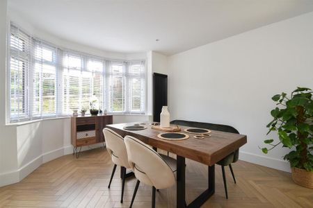 3 bedroom detached house to rent - Photo 5