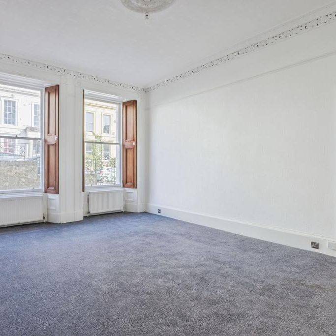 4 bedroom townhouse to rent - Photo 1