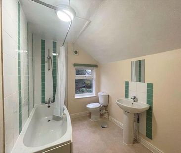 2 bedroom end of terrace house to rent - Photo 6