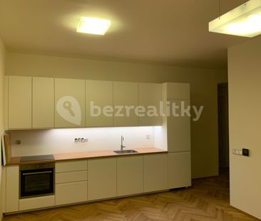 Pronájem bytu 2+kk • 48 m² bez realitkyNa Poříčním právu, Praha - N... - Photo 1