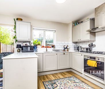 2 bedroom house to rent The Hollies, RH8 - Photo 5