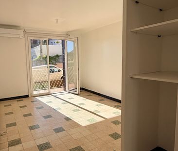 Location Appartement 2 pièces 41m² TOULON 83000 - Photo 5