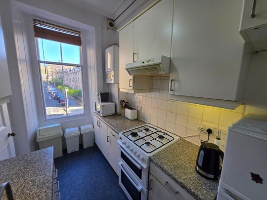 1 bedroom flat to rent - Photo 1