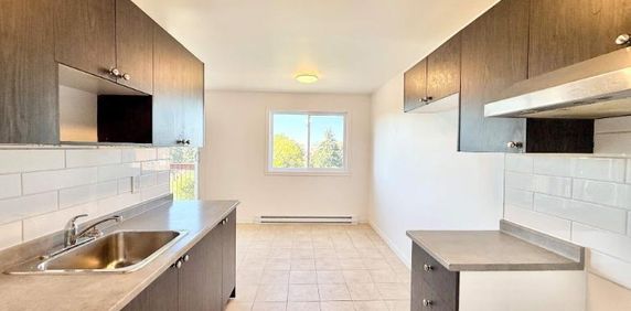 2 CH - 1 SDB - Longueuil - $1,475 /mo - Photo 2
