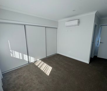 BRAND NEW 2 BEDROOM TOWNHOUSE - Photo 3