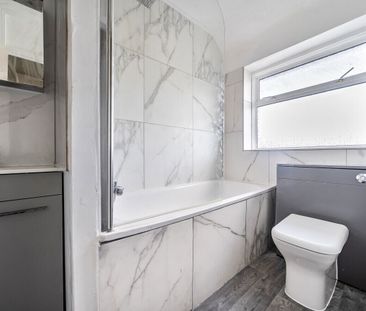 Tamworth Lane, Mitcham, CR4 - Photo 6