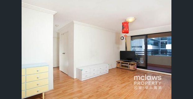 Modern Apartment Living in the Heart of Hurstville! - Photo 1