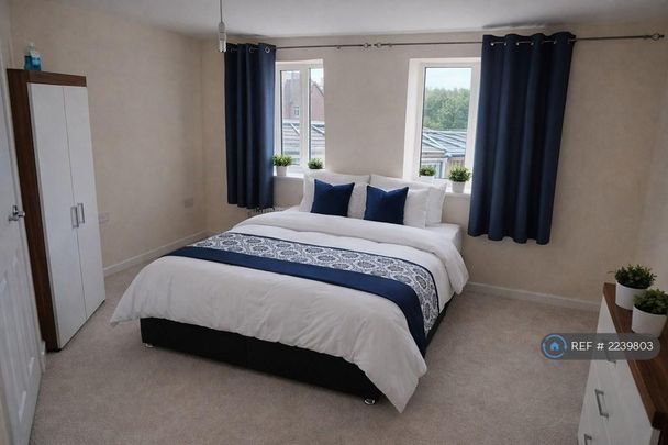 1 bedroom in a house share to rent - Photo 1