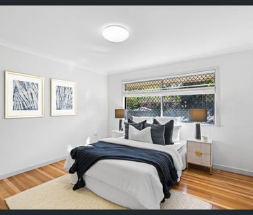 NESTLED WITHIN A QUIET CUL-DE-SAC - Photo 4