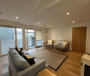 2 bedroom apartment to rent - Photo 6