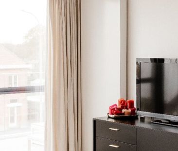 Appartement te huur in Deerlijk voor € 800 met 1 slaapkamer - Photo 2