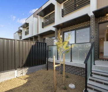 Stunning Brand New Townhouse! - Photo 6