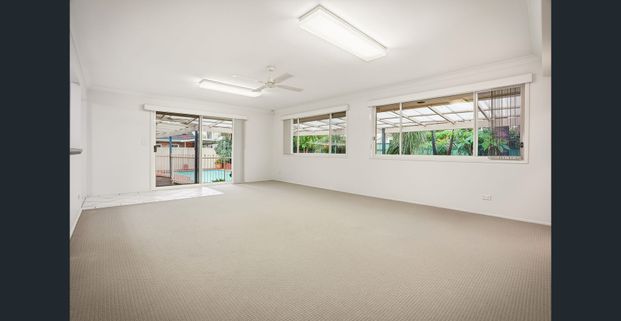 WELL PRESENTED 3 BEDROOM HOME - Photo 1