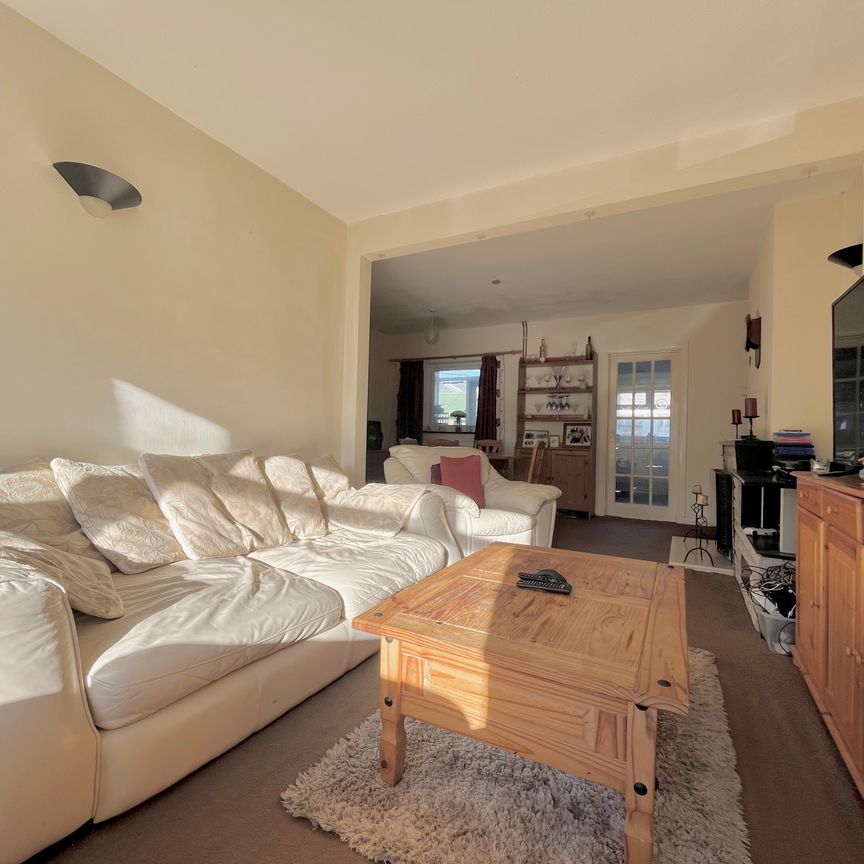 3 bedroom house to rent Catherine Road, Worcester, WR2 - Photo 1