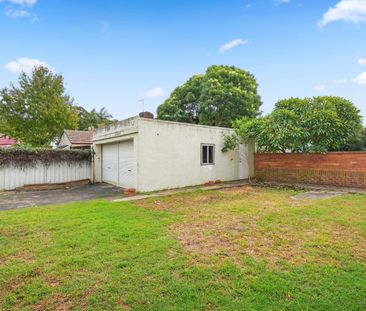 Presenting a place to call home! - Photo 6