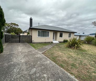 Conveniently located 3 Bedroom family home - Photo 1