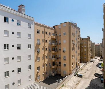 Avenida de Sidónio Pais, Lisbon, Lisbon 1050-215 - Photo 6