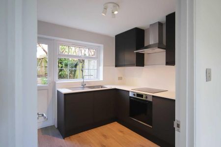 1 bedroom terraced house to rent - Photo 5