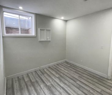 For Lease - 5866 Valley Way Unit# LEGAL BASEMENT, Niagara Falls, On... - Photo 1