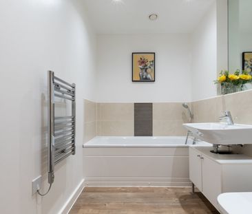 2 Bed Flat, Empress Heights, SO14 - Photo 4