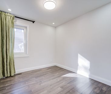 For Lease - 203 Van Dusen Boulevard, Toronto, Ontario - Photo 6