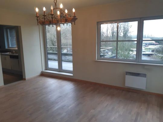 Ruim appartement met 2 terrassen naast Carrefour. - Photo 1