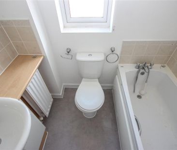 3 bedroom terraced house to rent - Photo 6