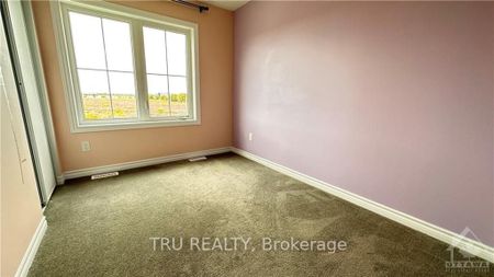 For Lease - 1694 Maple Grove Road, Stittsville - Munster - Richmond, Ontario - Photo 2