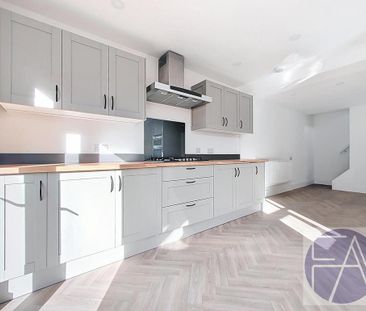 3 bedroom semi-detached house to rent - Photo 6