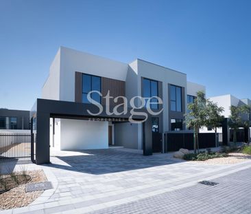 Smart Home | Innovative Design | Multiple Units - Photo 5