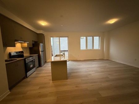 For Lease - 226 Greer Street, Barrie, Ontario - Photo 3