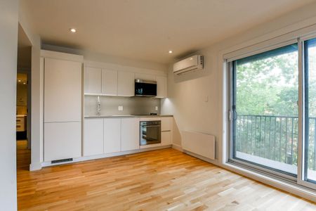 3195 Van Horne Avenue - Photo 3