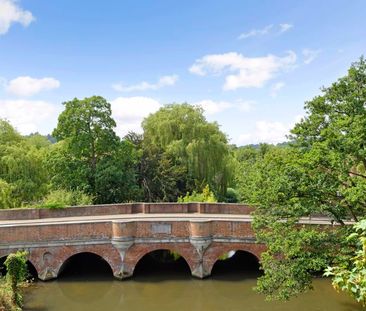 Flambard Way, Godalming, Surrey, GU7 - Photo 4