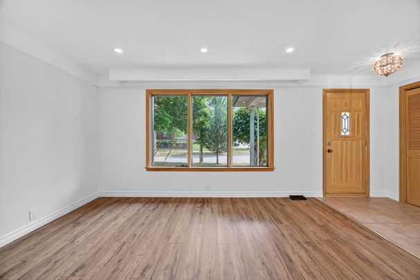 For Lease - 180 Wellington Street, New Tecumseth, Ontario - Photo 1