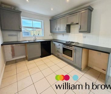 Knights Field, Colchester - Photo 3