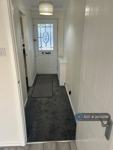 2 bedroom terraced house to rent - Photo 3